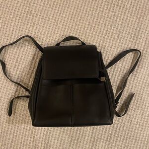 Zara Backpack - Color Black